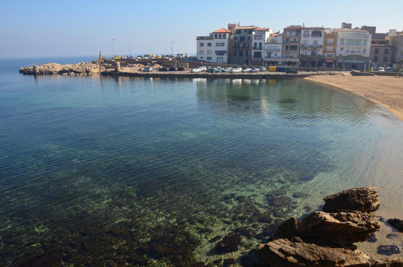 Albana Apartaments Turistics L' Escala Eksteriør billede
